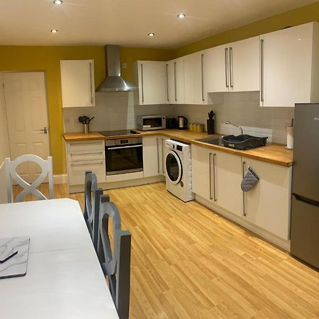 Gateshead Serviced Apartment Ideal For Contractors And Vacationing Luaran gambar